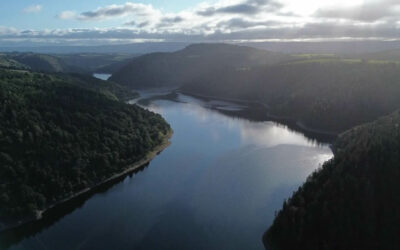 Le Lac de barrage de Grandval